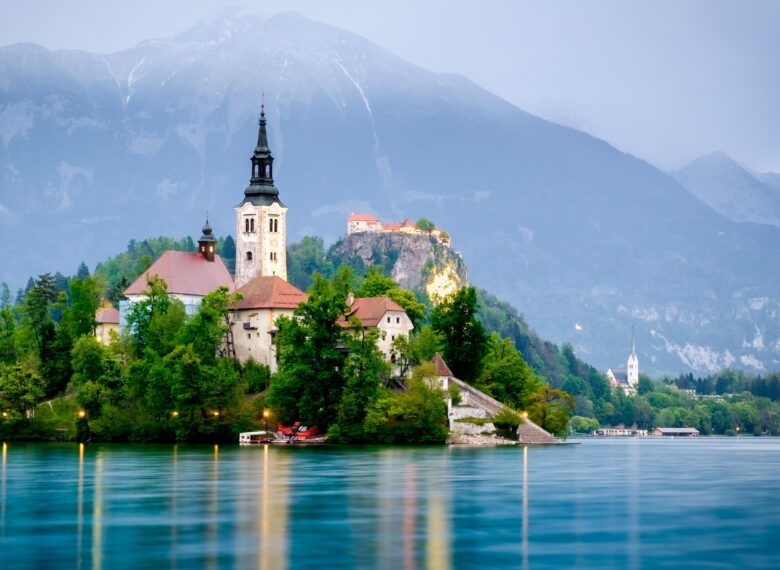 國內外旅遊、機票、交通、住宿幫您辦到好!