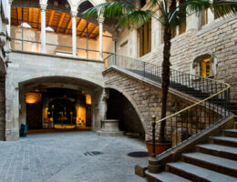 國內外旅遊、機票、訂房，跟著翔翼旅遊，翼起遨遊！