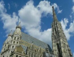 國內外旅遊、機票、訂房，跟著翔翼旅遊，翼起遨遊！