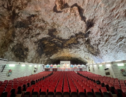 國內外旅遊、機票、訂房，跟著翔翼旅遊，翼起遨遊！